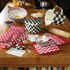 MacKenzie-Childs Courtly Check Enamel 7 Cup Measuring Cup* Kitchen Utensils & Tools