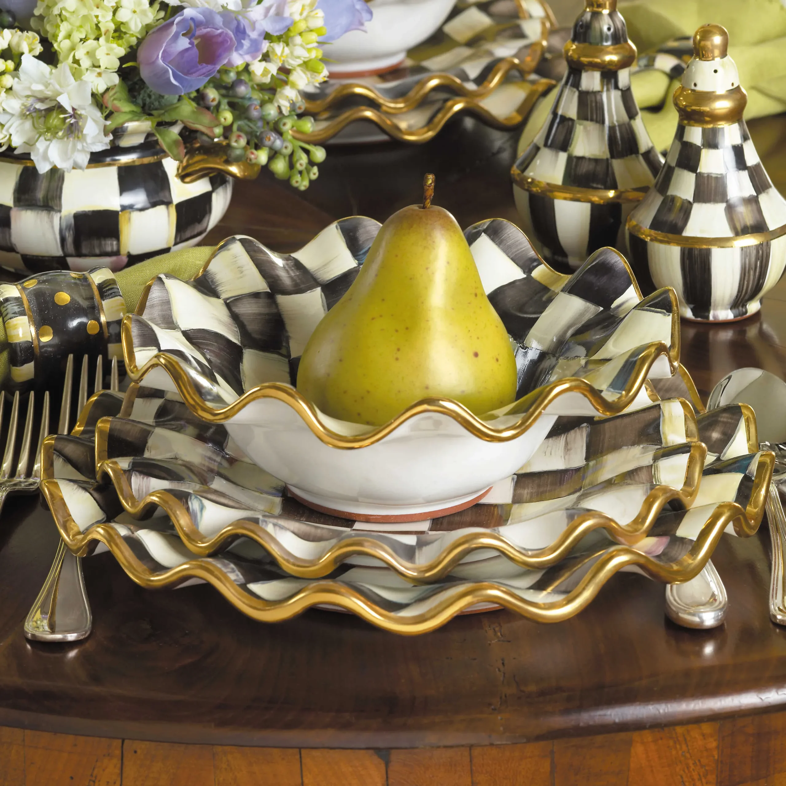 MacKenzie-Childs Courtly Check Fluted Dinner Plate* Outdoor Entertaining