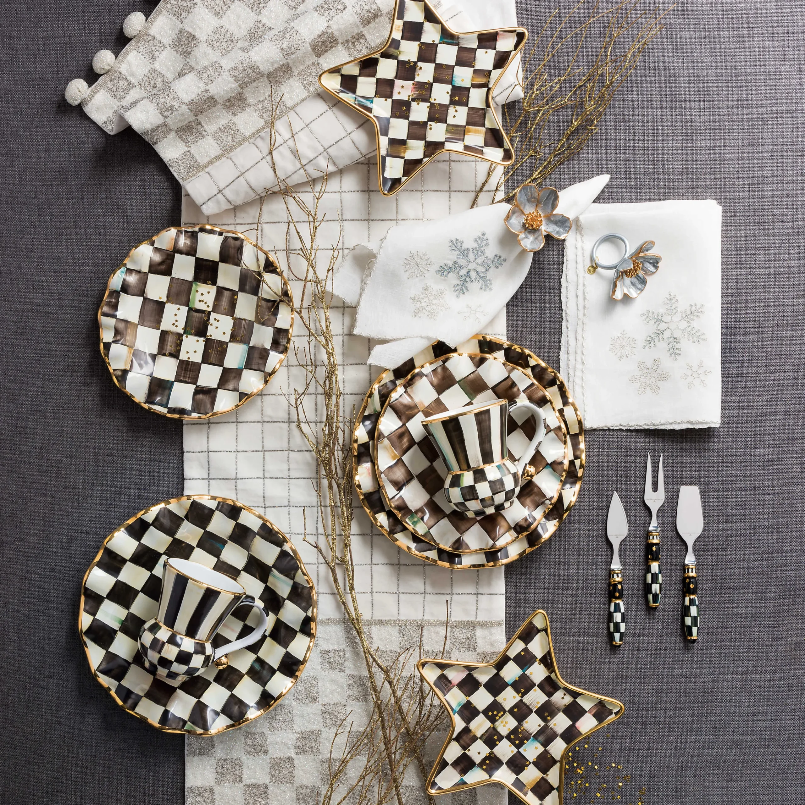 MacKenzie-Childs Courtly Check Fluted Dinner Plate* Outdoor Entertaining