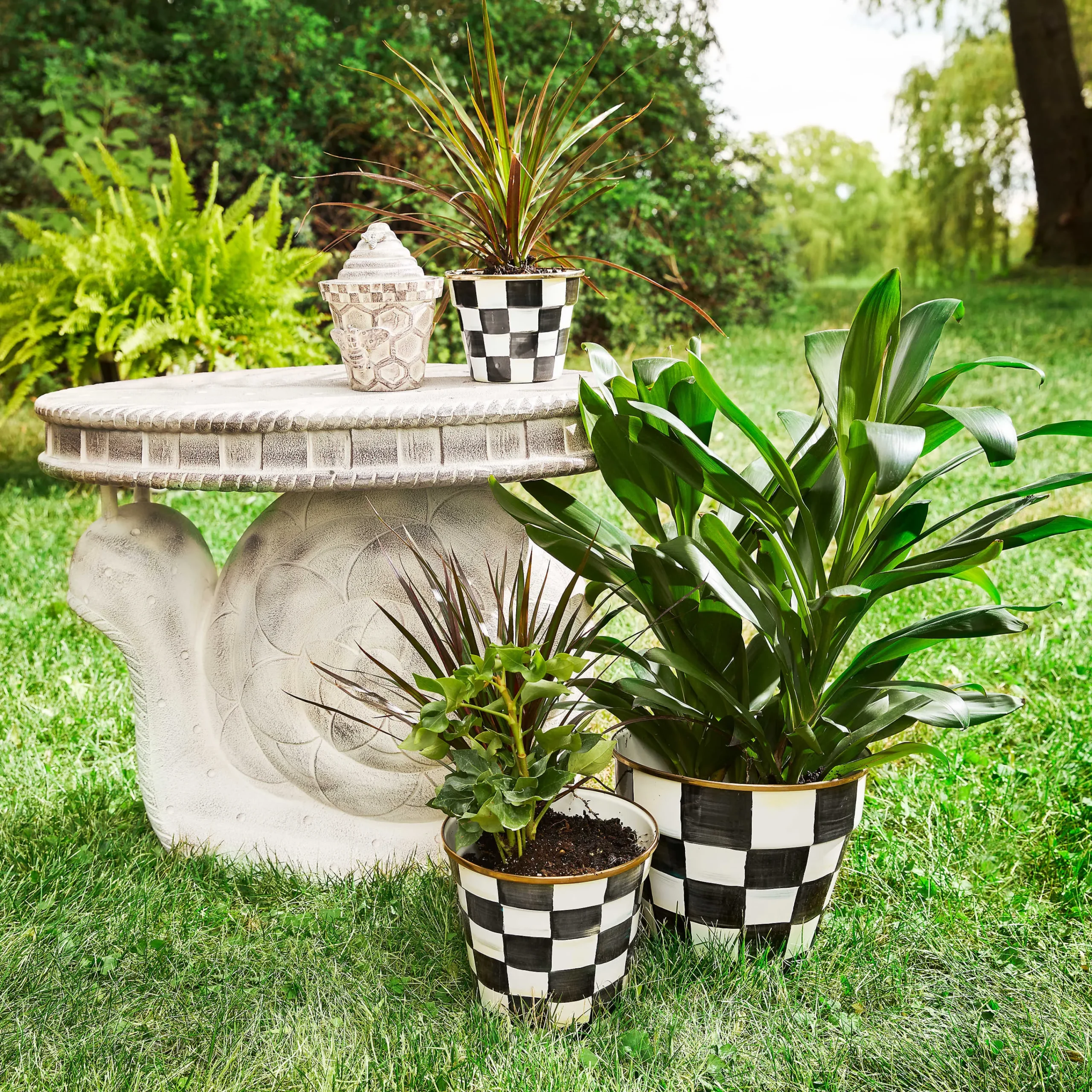 MacKenzie-Childs Garden Snail Table* Outdoor Furniture