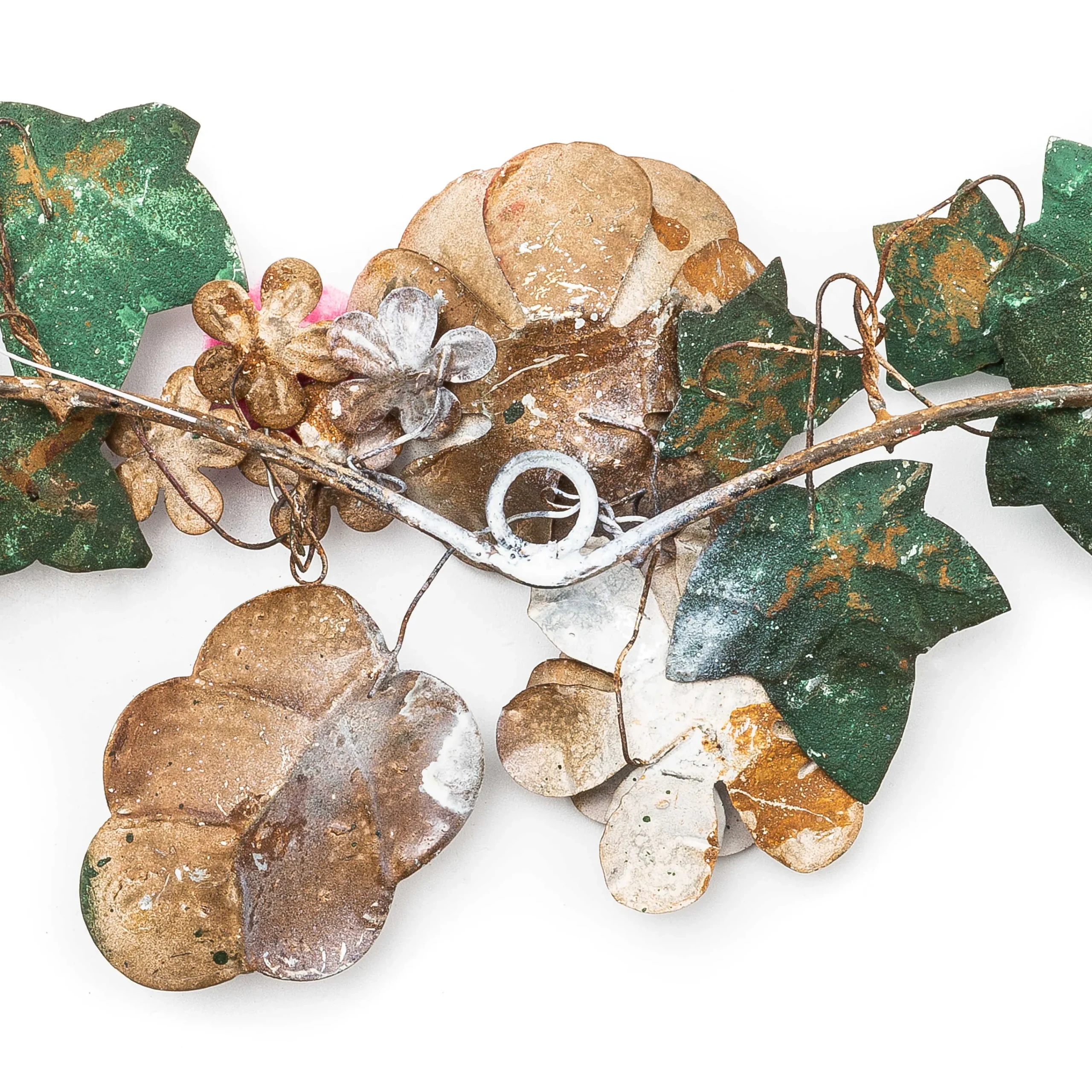 MacKenzie-Childs Wildflowers Wreath - Heart* Entryway & Porch